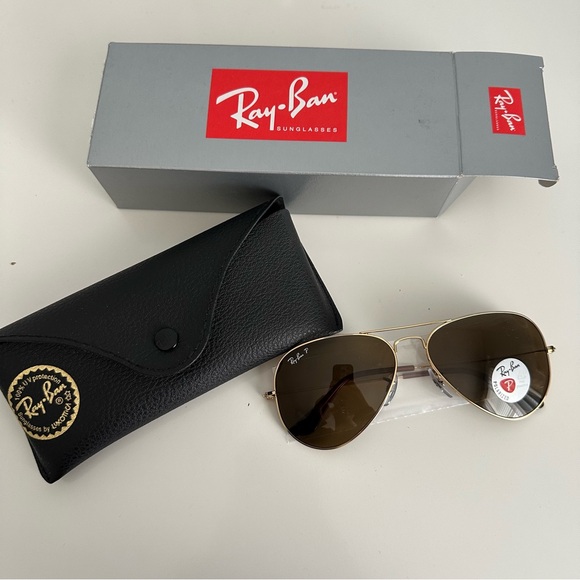 Ray-Ban Aviator Mens Sunglasses with Case
